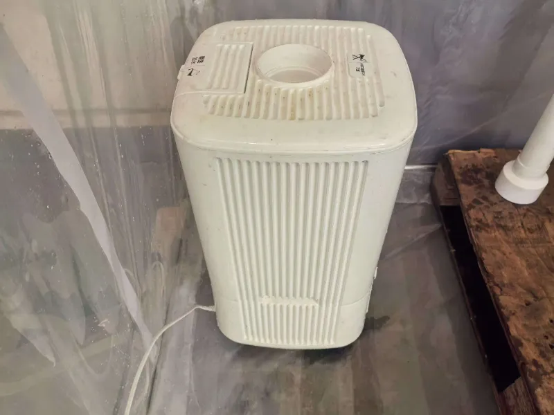 Oceľová konštrukcia Qingdao Liweiyuan úspešne dokončila test soľným postrekom, ktorý chráni oceľové konštrukcie proti korózii v morských klimatických podmienkach